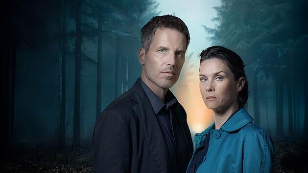 In "In ewiger Freundschaft - Ein Taunuskrimi" schl&uuml;pft Tim Bergmann abermals in die Rolle von Oliver von Bodenstein, an seiner Seite ermittelt erstmals Kathrin von Steinburg als Pia Sander.