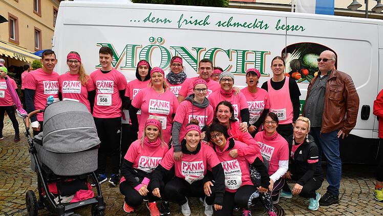 Pinklauf 2019 in Bad Brückenau: Claudias Unterstützer-Team Foto: Ronald Rinklef