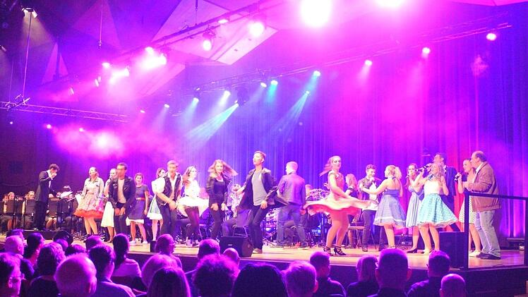 "Greace" lie&szlig; die R&ouml;cke wirbeln.                                                                             Foto: Mike Wuttke