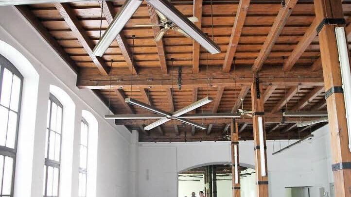 Als Casino und später als stilvoller Speisesaal diente diese Halle mit idyllischer Aussicht.