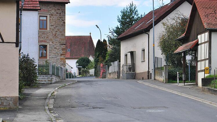 Den kompletten Ausbau der Ortsdurchfahrt von Horhausen hat der Gemeinderat Theres zunächst zurückgestellt.