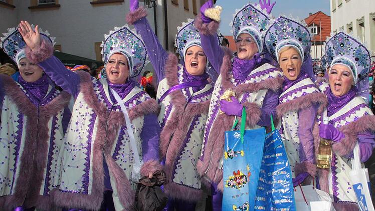 Marktplatztreiben in Stadtsteinach. Foto: Jürgen Gärtner