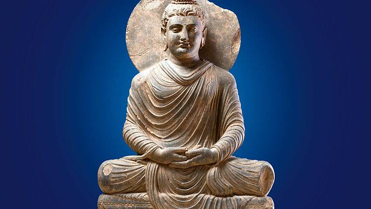 Analog zur Faszination, die von der buddhistischen Philosophie und Weltanschauung ausgeht, wächst auch das Interesse an buddhistischer Kunst - im Weltkulturerbe Völklinger Hütte kann man nun Meisterwerke dieser Kultur bewundern. Foto: djd/Weltkulturerbe Völklinger Hütte/Hans-Georg Merkel