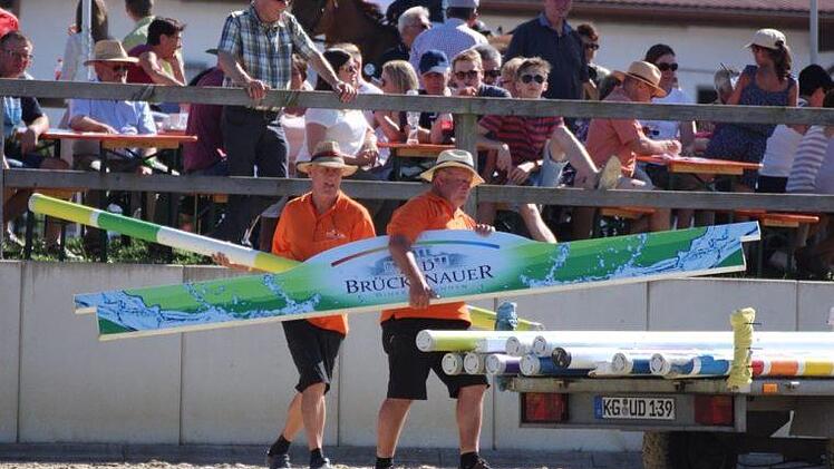 Impressionen vom Reitturnier in Detter. Foto: Sebastian Schmitt