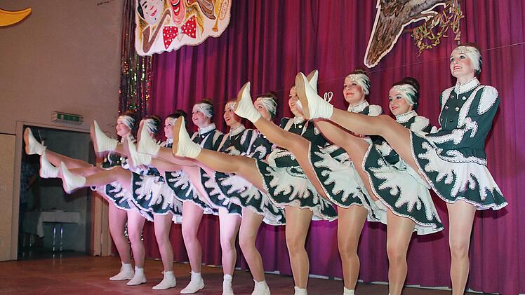 Die Garde zeigte perfekt einstudierte Tänze. Foto: Dieter Britz