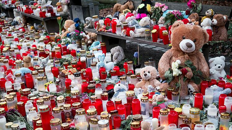 Nach tödlichem Angriff in Aschaffenburg - Trauerfeier