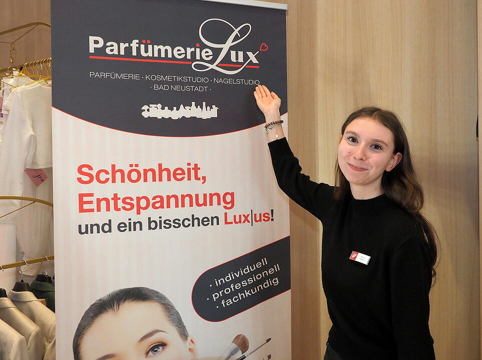 Inkl. Braut- und Festmodenschauen.