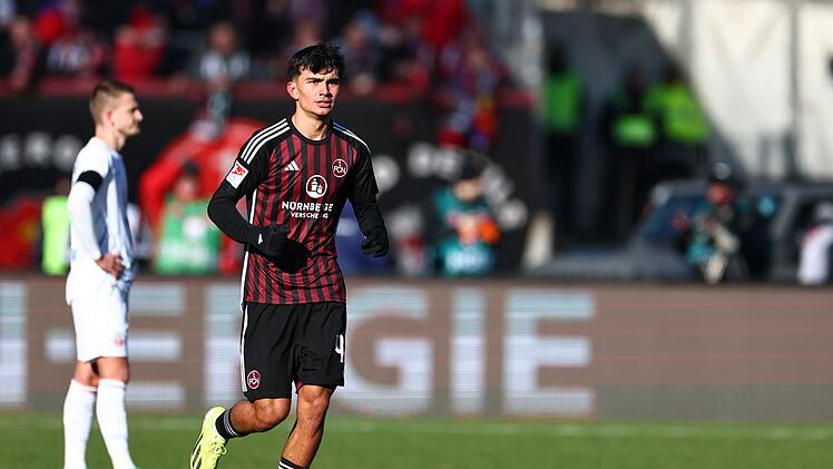 Uzun-Problem beim FCN: Trainer Fiél äußert sich zum Torlos-Talent