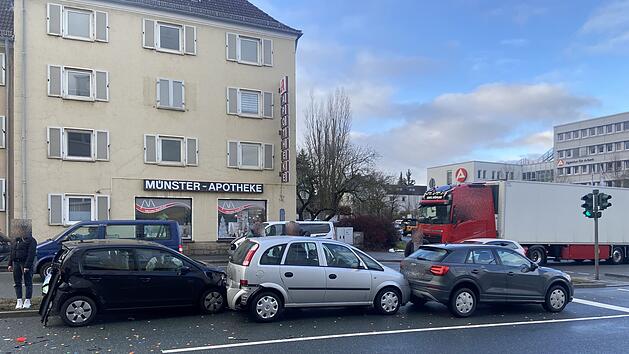 Mehrere Unfälle im Kreis Hof: Massenkarambolage und angefahrener Fußgänger