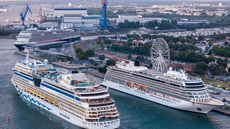 Kreuzfahrtschiffe in Rostock-Warnem&uuml;nde