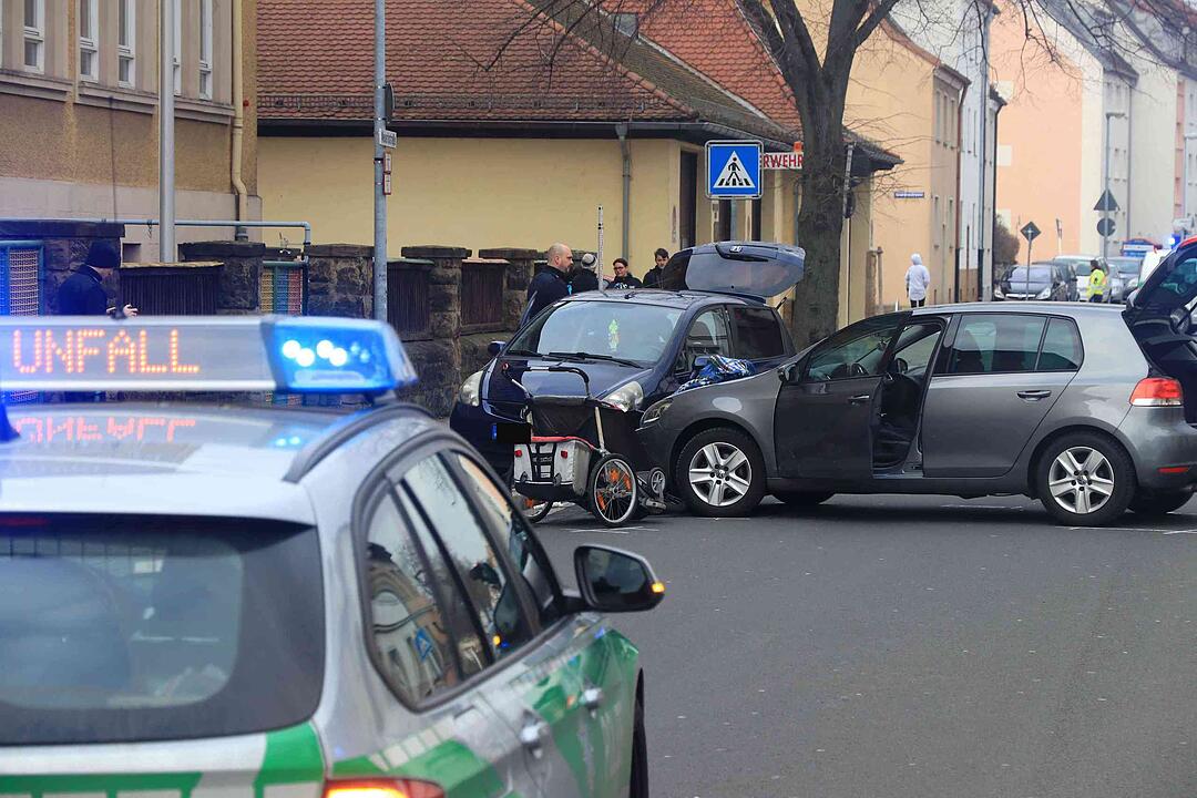 Bamberg: 38-jährige Radlerin bei Wendemanöver schwer verletzt