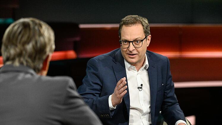 CSU-Generalsekret&auml;r Martin Huber erl&auml;uterte, dass er die Erbschaftsteuer in Bayern am liebsten senken wolle.