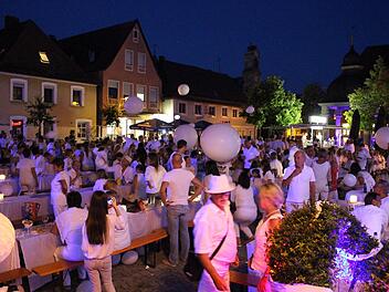 Die Atmosphäre auf dem Marktplatz war einzigartig.   Foto: Evi Seeger