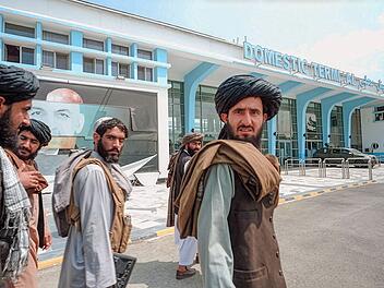 Am 15. August 2021 &uuml;bernahmen die Taliban nach dem Abzug der US-Truppen erneut die Macht in Afghanistan.