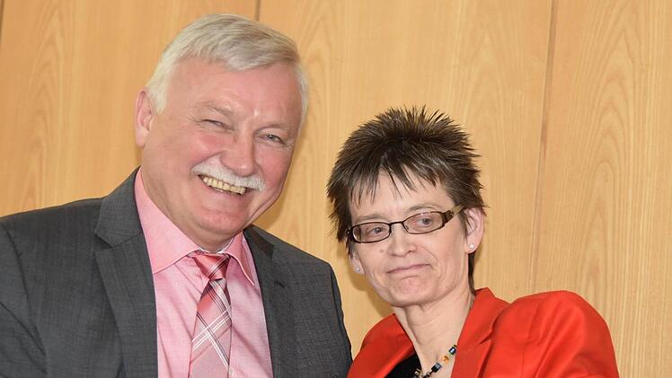 Zwei, die sich gut verstehen: Oberstaatsanwältin Ursula Haderlein und Roland Holzheid habe viele Fälle gemeinsam bearbeitet und gelöst. Foto: Gabi Arnold