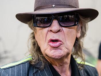 Udo Lindenberg macht sich Sorgen angesichts der weltpolitischen Lage. Der Sänger hinterfragt auch seine pazifistischen Überzeugungen.