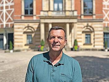 Der &bdquo;Rienzi&ldquo;-Dramaturg Markus Kiesel stellt das Werk und die Neuinszenierung in Bamberg vor.