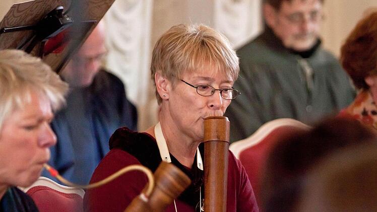 Impressionen vom Konzert mit dem Melchior-Franck-Kreis im Riesensaal der Coburger Ehrenburg.Foto: Jochen Berger