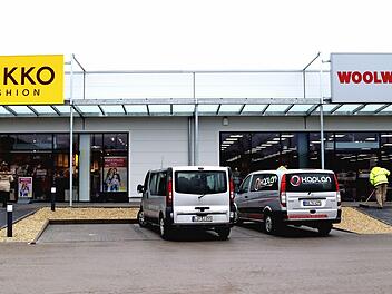 Zuwachs im Gewerbegebiet Seewiese in Burgkunstadt. Heute er&ouml;ffnen hier zwei Gesch&auml;fte. Foto: Dieter Radziej