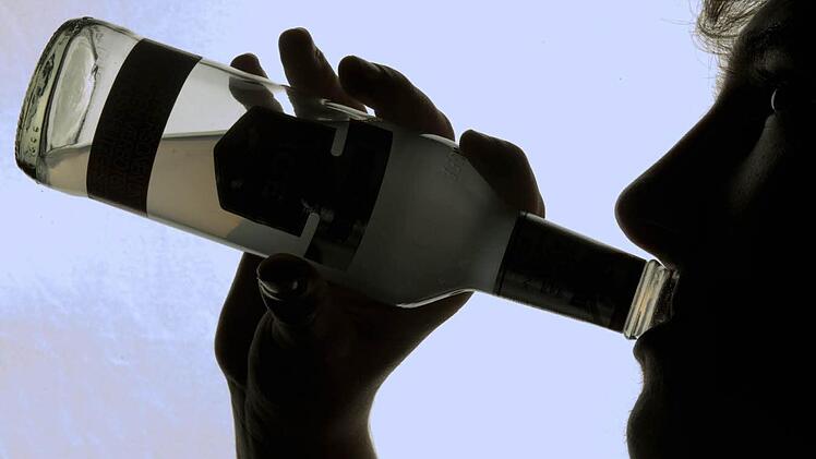 Vier Prozent der Verkehrsunfälle im Raum Forchheim und 20 Prozent aller Straftaten ereignen sich unter dem Einfluss von Alkohol. Foto: Büttner/dpa