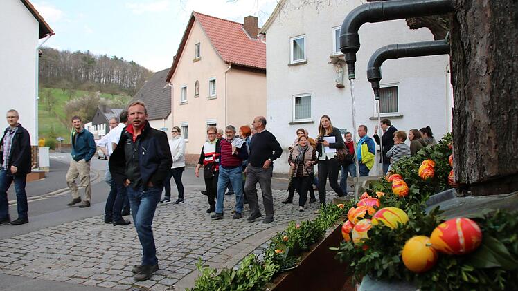 Eindrücke vom Stadt-Spaziergang durch Arnshausen. Foto: Ralf Ruppert
