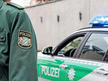 Die beiden Polizeidienststellen im Landkreis würden sich zwar mehr Beamte wünschen, können mit der Besetzung aber leben. Symbolfoto: Christopher Schulz