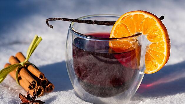 Glühwein billig zusammengepanscht? Verbraucherzentrale kritisiert Etiketten-Schmu