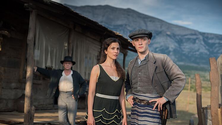 Deutsche im Wilden Westen: Delphine (Aylin Tezel) und Fidelis (Jonas Nay).