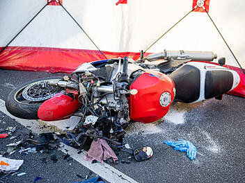 Zeugen nach t&ouml;dlichem Motorradunfall in N&uuml;rnberg gesucht