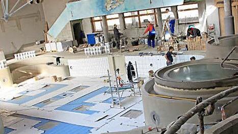 Blick auf die Baustelle: Der Estrich ist verlegt, die meisten Arbeiten sind getan. Auch wenn es für den Laien nicht so aussieht - nun ist ein Ende der Sanierungsphase absehbar.