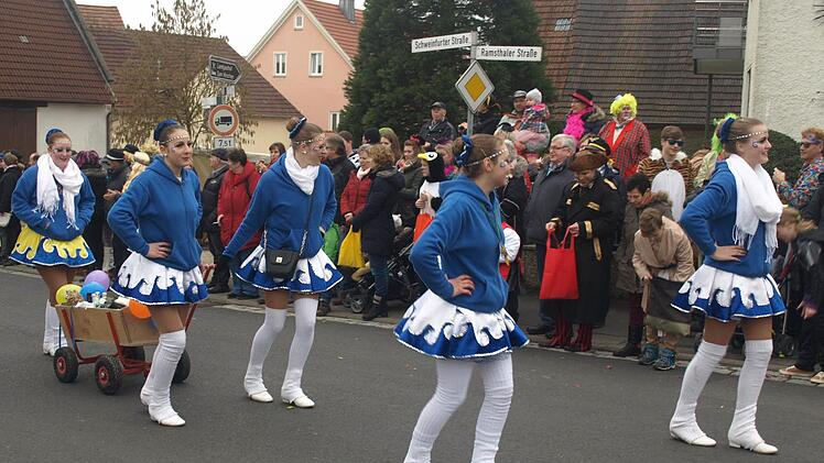 Impressionen vom Faschingszug in Ebenhausen 2016 Foto: Stefan Geiger