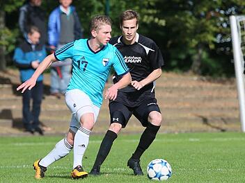 Sven Wieczorek und die SpVgg Jahn Forchheim gastieren am Samstag um 16 Uhr beim TSV Karlburg.  Foto: Baumann/Archiv
