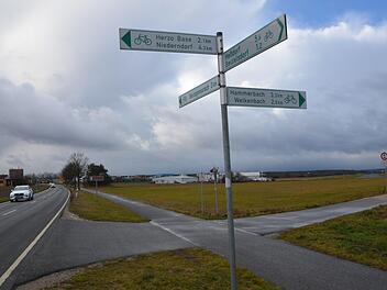 Der Zusammenstoß zwischen zwei Radfahrern in der Nähe des Herzogenauracher Flugplatzes endete im Mai 2019 für einen 28-Jährigen tödlich. Foto: Bernhard Panzer