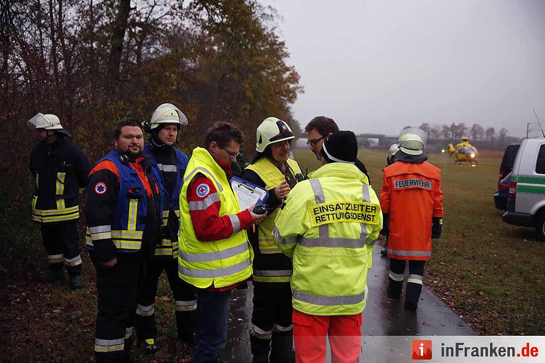 Pkw rollt bei Theres in Main: 23-Jährige stirbt