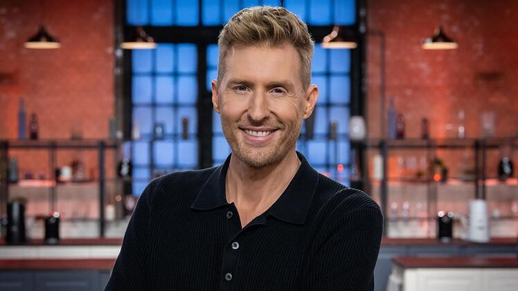 Wie gut kann Maximilian Arland backen? Ab 11. Februar muss er sich in "Das gro&szlig;e Promibacken" als B&auml;cker und Konditor bew&auml;hren.