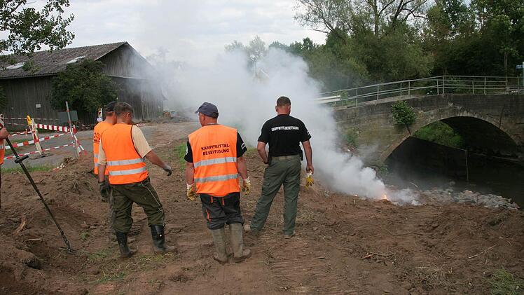 In Meschenbach ist am Freitagabend eine giftige Granate explodiert. Foto: Michael Stelzner
