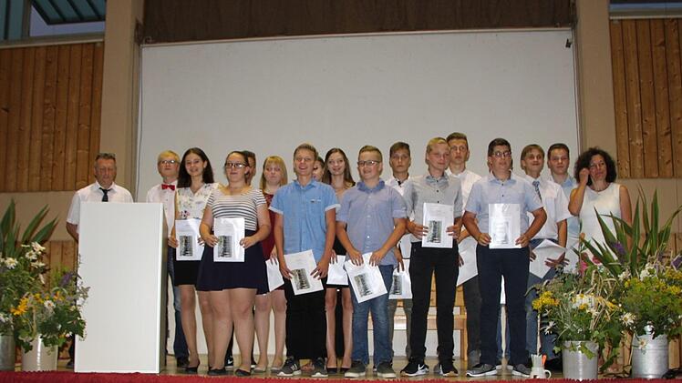 Verabschiedung der Neuntklässler an der Schondratalschule am 19. Juli 2017. Foto: Ulrike Müller