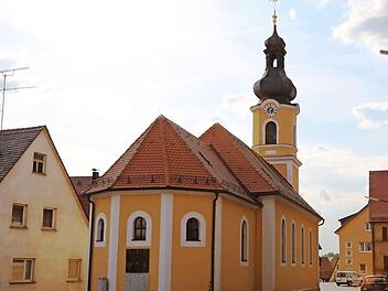 Die Gosberger Kirche "Zur Heiligen Dreifaltigkeit" Foto: Franz Galster