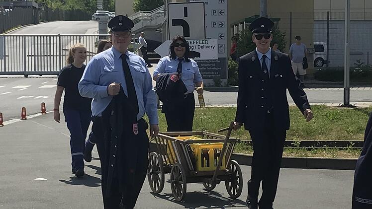 Manche Wehr hatte sich auf den "heißen Marsch" vorbereitet.