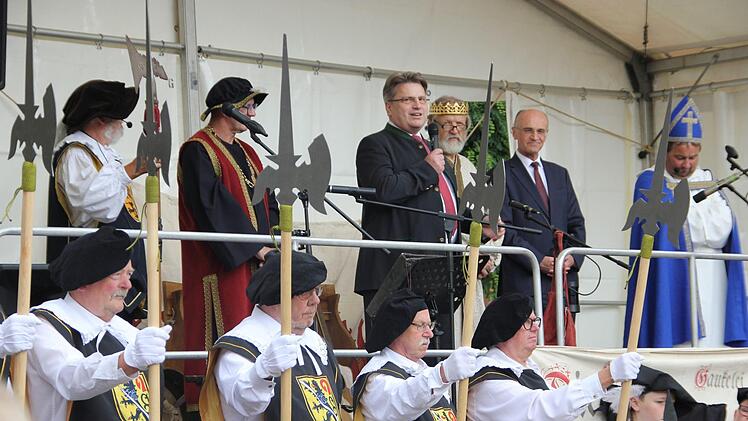 Minister Winfried Bausback bezeichnete Zeil als "wunderschöne Stadt".