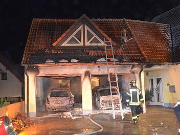 Die Feuerwehr hatte das Feuer rasch unter Kontrolle. Peter Rauch