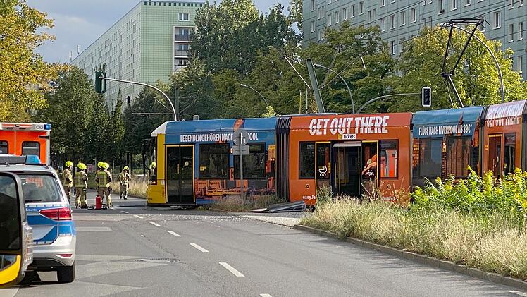 Verletzte bei Unfall nahe Alexanderplatz