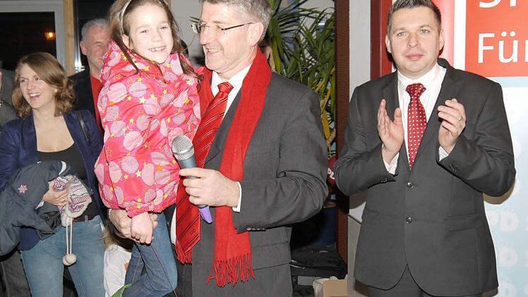 Michael Busch, rechts: SPD-Kreisvorsitzender Carsten Höllein