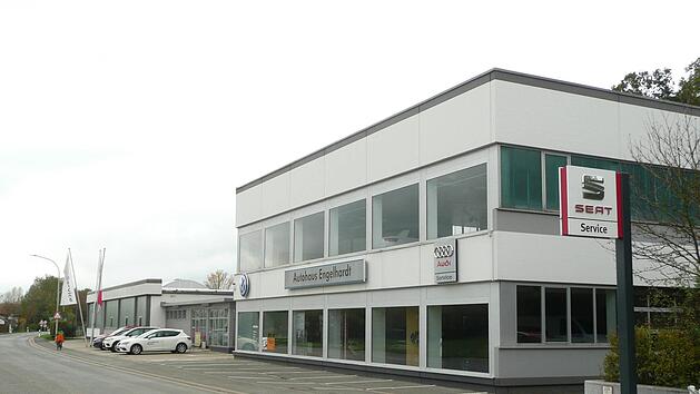 Zwei Autoh&auml;user im Kreis Lichtenfels haben das Ende ihres Gesch&auml;ftsbetriebs angek&uuml;ndigt, eines davon das Autohaus Engelhardt in Michelau-Schw&uuml;rbitz. Foto: R. Popp
