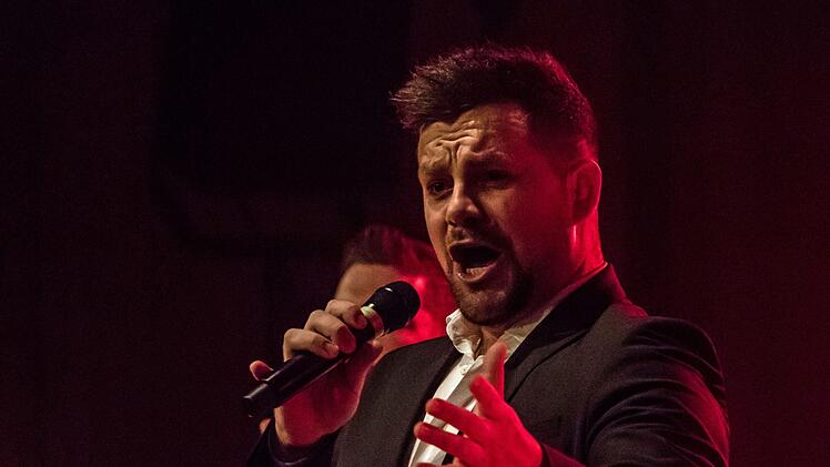 Tolle Show im Kongresshaus: "The 12 Tenors" wurden beim Coburg-Gastspiel von zahlreichen Fans bejubelt.Foto: Jochen Berger