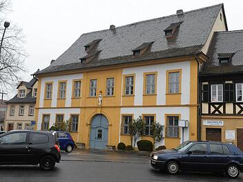 Auch das so genannte Amtshaus in Hallstadt ist beim "Tag des offenen Denkmals" dabei. Foto: Ronald Rinklef/Archiv