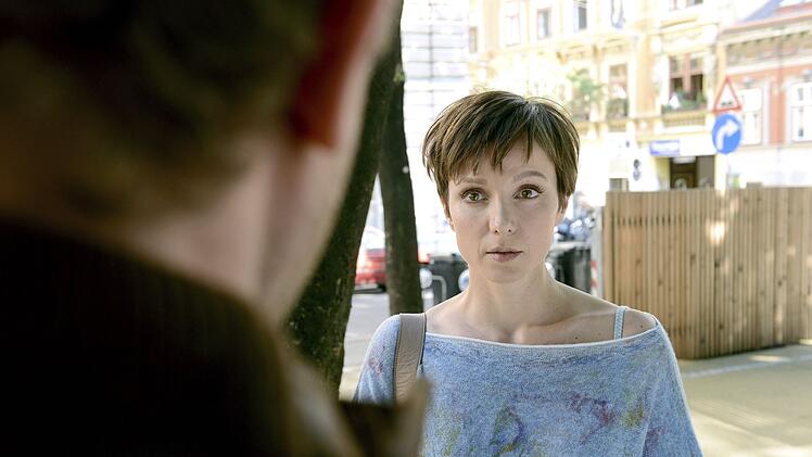 Sylvia (Julia Koschitz) weigert sich, sich ihrer Vergangenheit zu stellen. Fast 20 Jahre lang hat sie verdrängt, was ihr widerfahren ist.