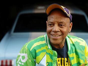 Eine Art Schuljungen-Charme hat sich Ricky Harris bis in die Gegenwart erhalten.