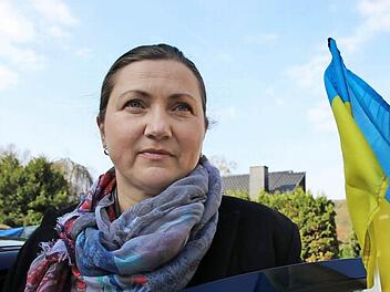 Olena Albert kann nur aus der Ferne dabei zusehen, wie sich die Ereignisse in der Ukraine überschlagen.