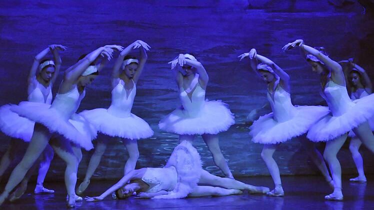 "Schwanensee" verkörpert alles, was das klassische Ballett berühmt gemacht hat.  Foto: Peter Klopf